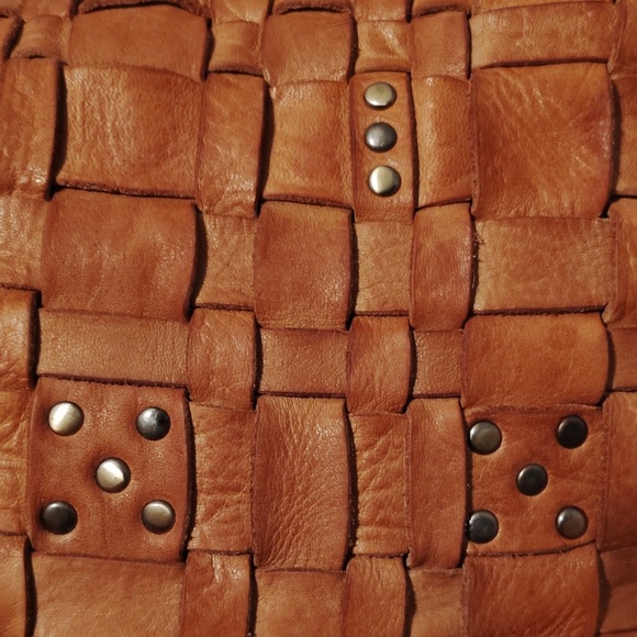 Vilenca Holland Woven Style Studs Purse Brown - Picture 4 of 16